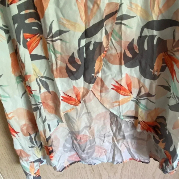 Shore Tropical Print Rayon Wrap Skirt Sz Medium - Picture 8 of 11